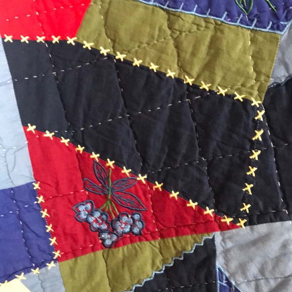 Vintage Queen Size Hand Quilted Crazy Quilt - Picture 2 of 13